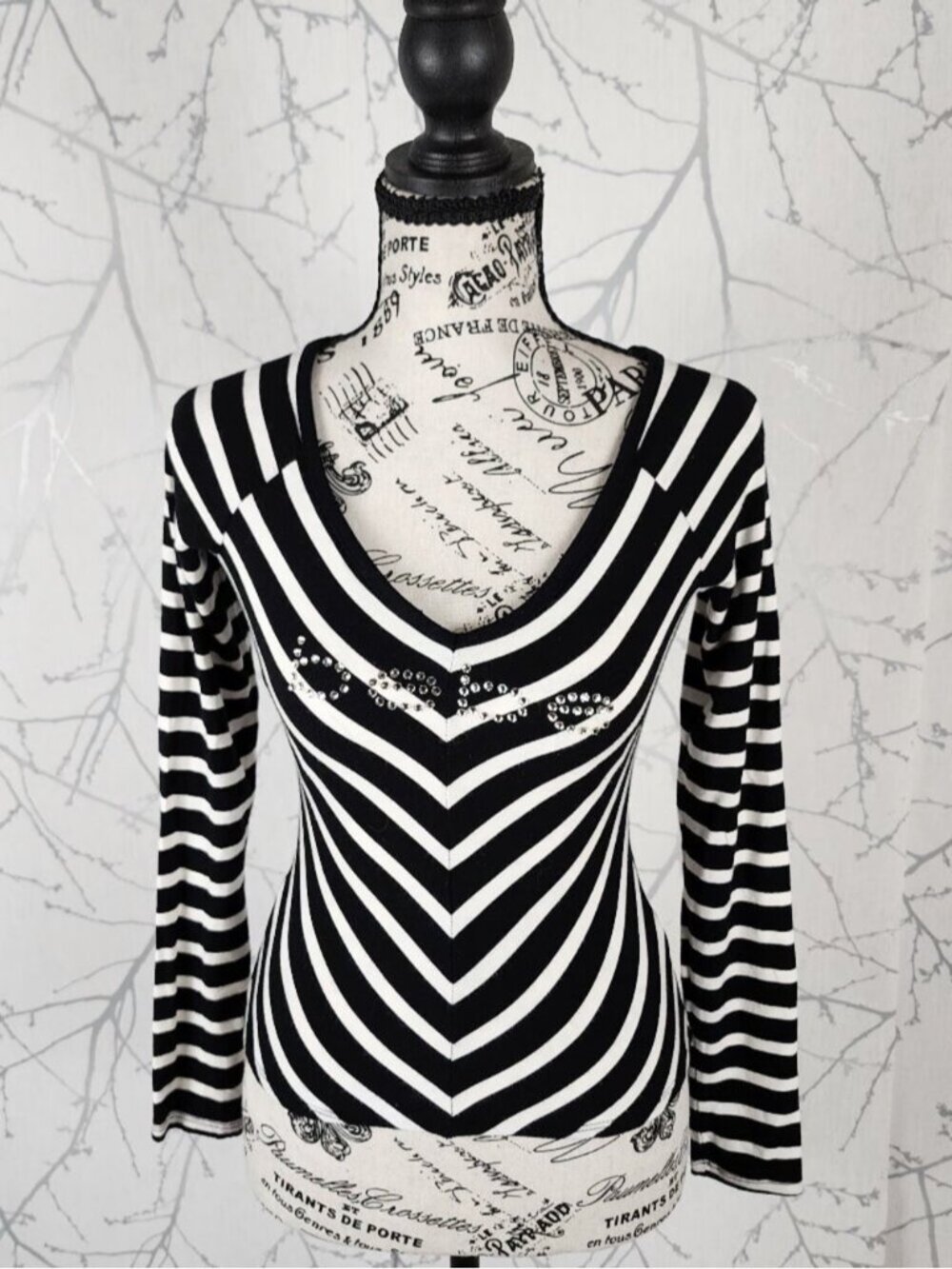 Bebe Black Stripe Studded Spellout U-Neck Y2K Crop Top